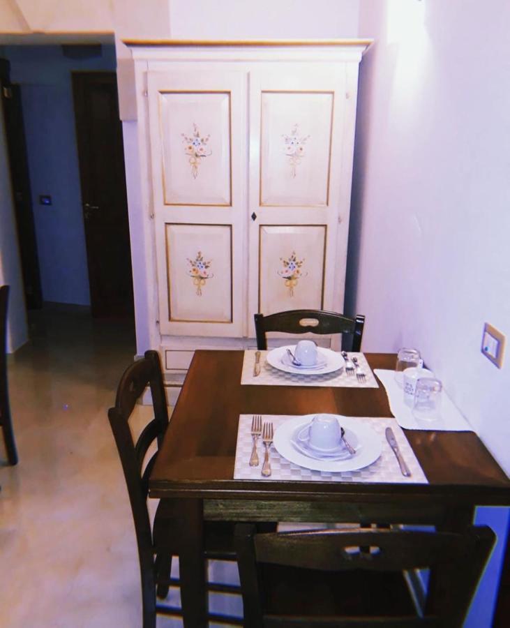 레체 Lo Scrigno Barocco B&B 외부 사진