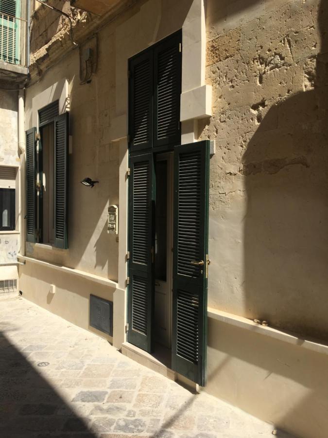 레체 Lo Scrigno Barocco B&B 외부 사진